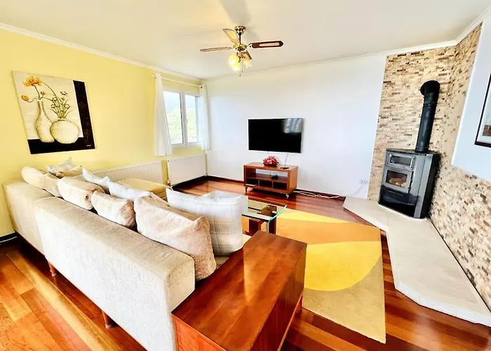 Dom wakacyjny Casa Amarela By Your Madeira