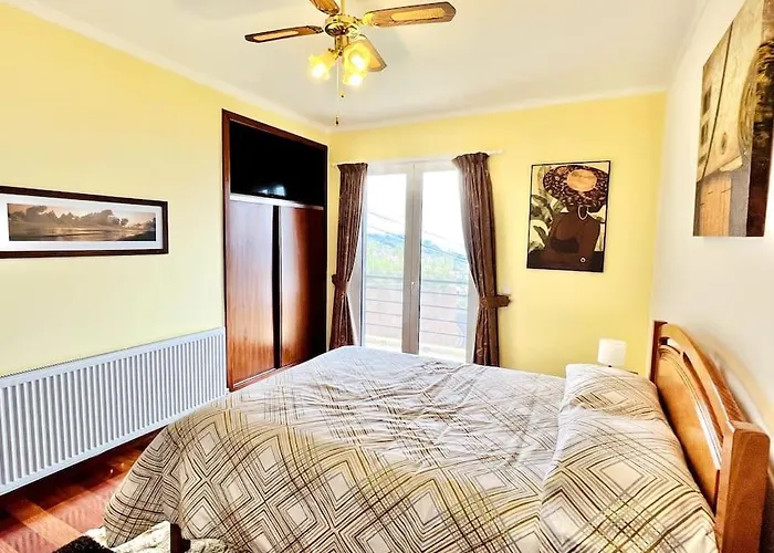 Casa Amarela By Your Madeira Ponta do Sol (Madeira)