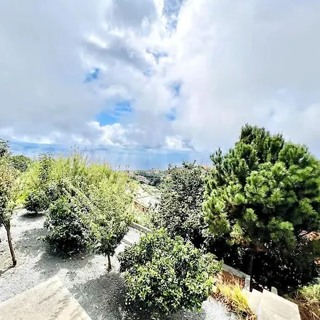 בית נופש Casa Amarela By Your Madeira