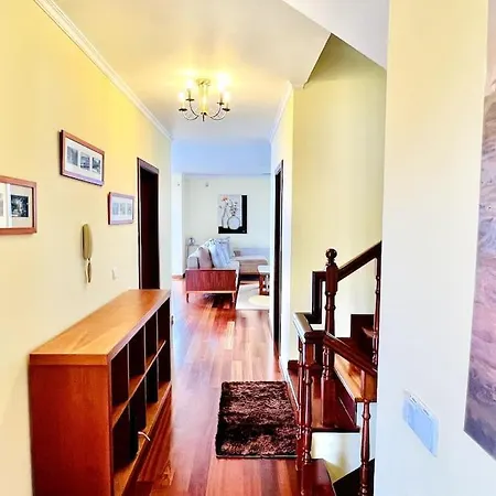 בית נופש Casa Amarela By Your Madeira פונטה דו סול