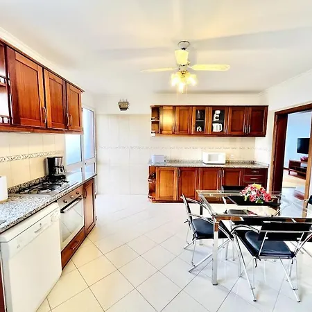 펜션 Casa Amarela By Your Madeira *