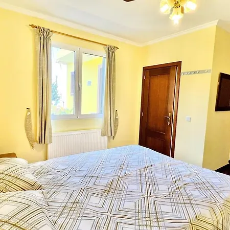 Casa Amarela By Your Madeira בית נופש פונטה דו סול