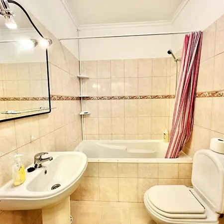 Casa Amarela By Your Madeira פונטה דו סול