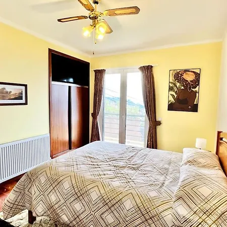 Casa Amarela By Your Madeira פונטה דו סול