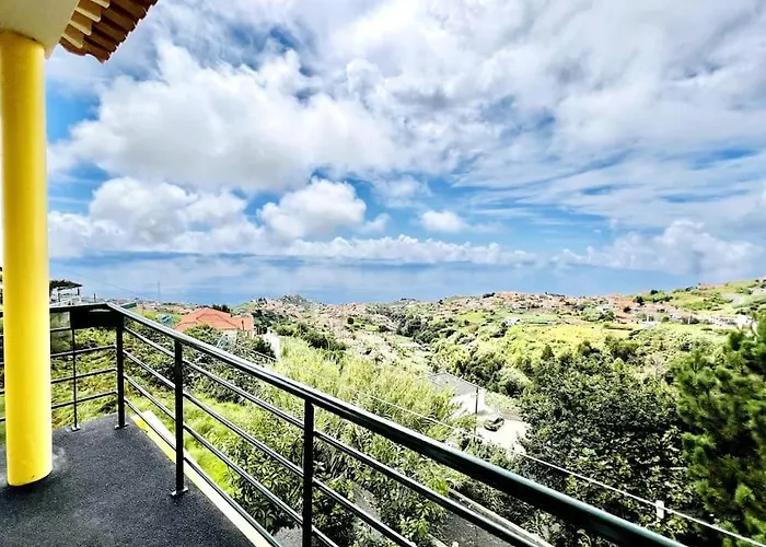 Casa Amarela By Your Madeira Ferienhaus *